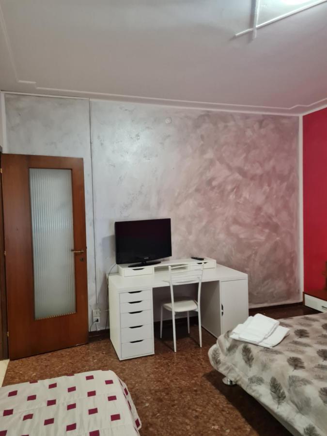 Landlady Airport Orio Bergamo Ida Hotel Orio al Serio Buitenkant foto